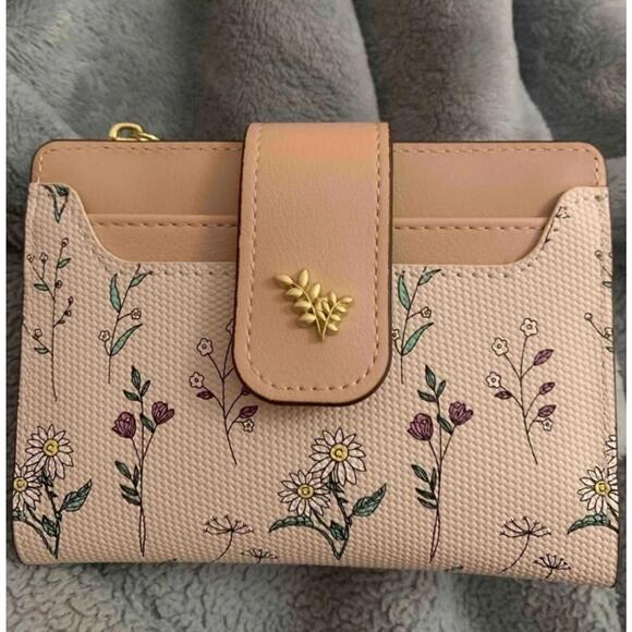 Handbags - Floral wallet
